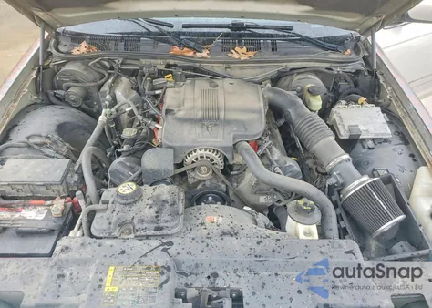 2005 Mercury Grand Marquis Gs z USA, uszkodzony, nr VIN 2MEFM74W75X609700